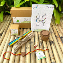 Load image into Gallery viewer, Plantable Rakhi Gift Box: Heart
